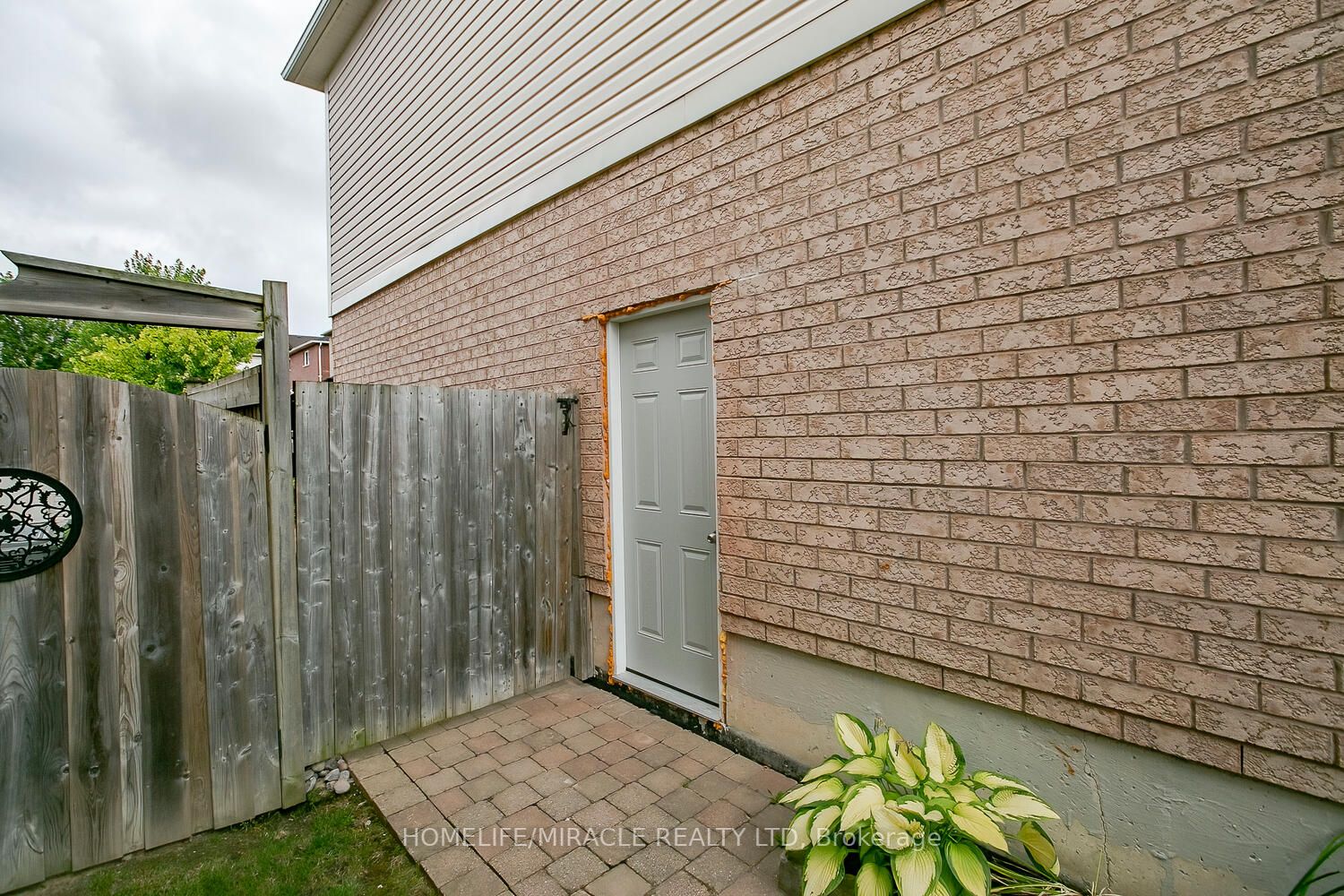 132 Empire Dr