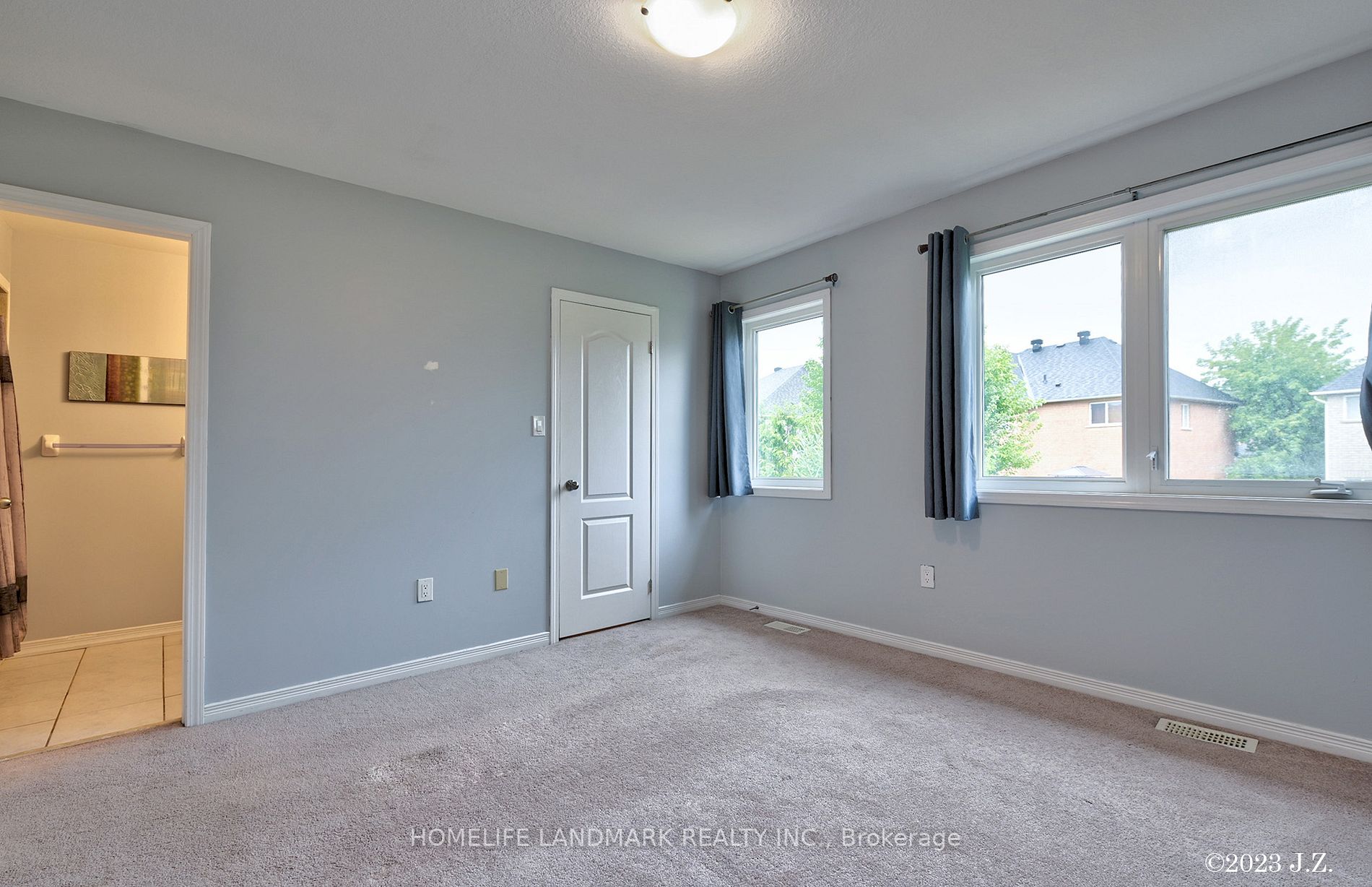 75 Prince William Way E, #34