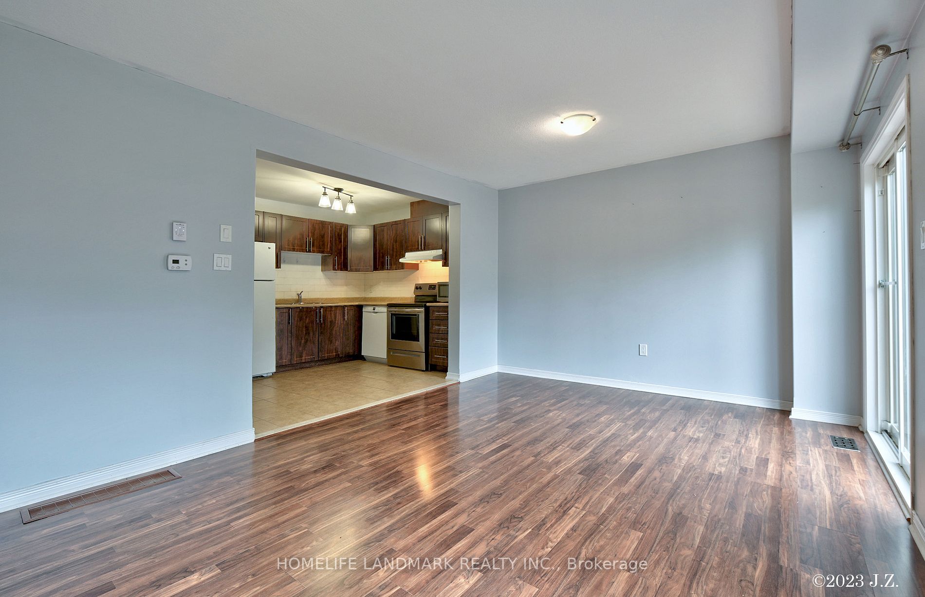 75 Prince William Way E, #34