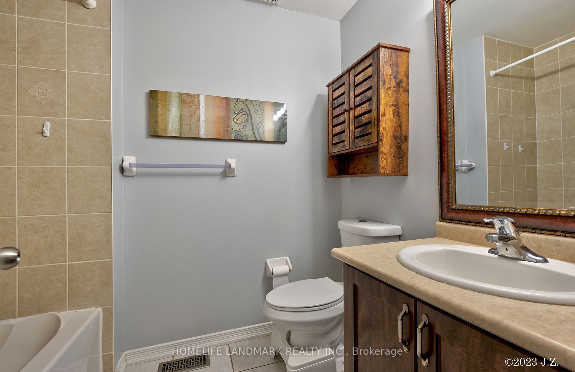 75 Prince William Way E, #34