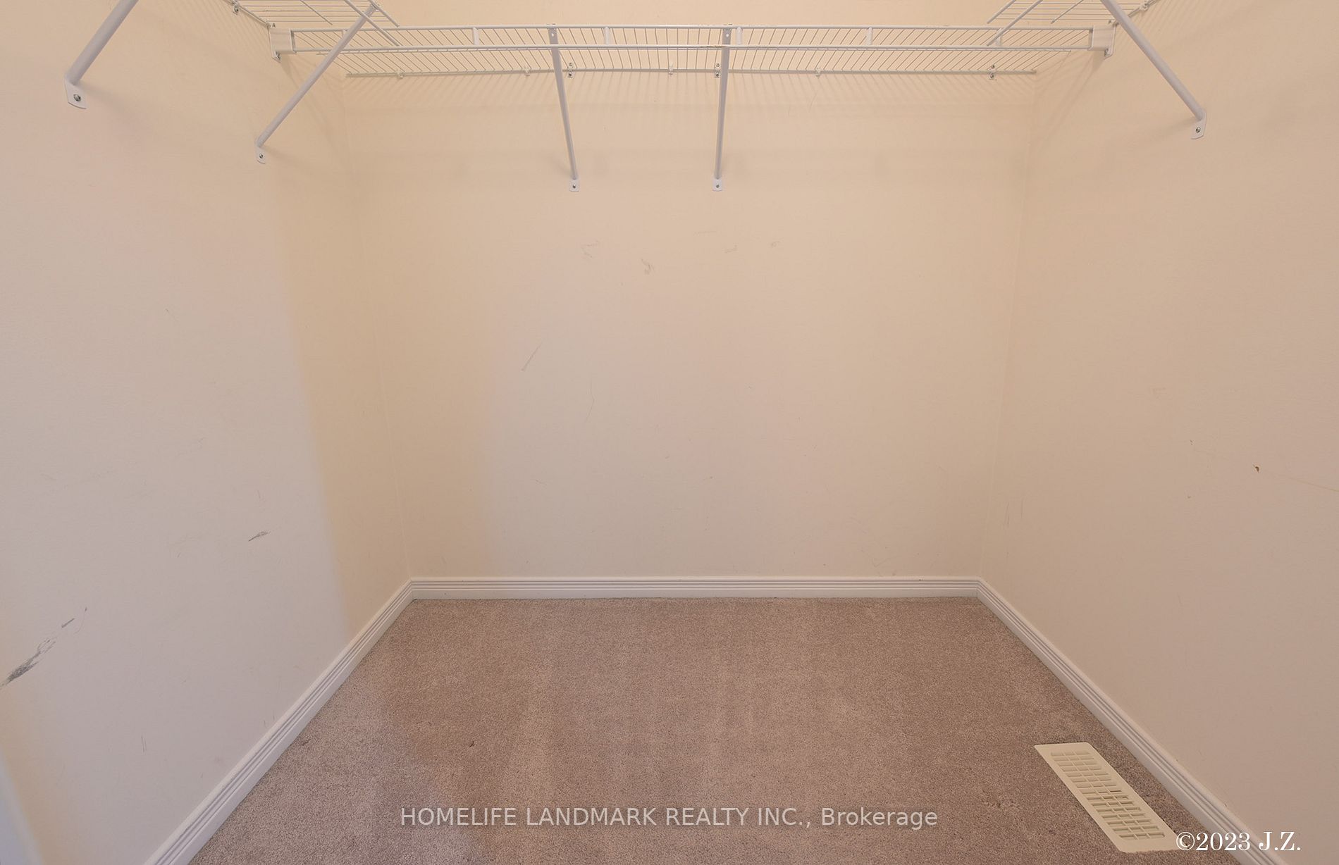 75 Prince William Way E, #34