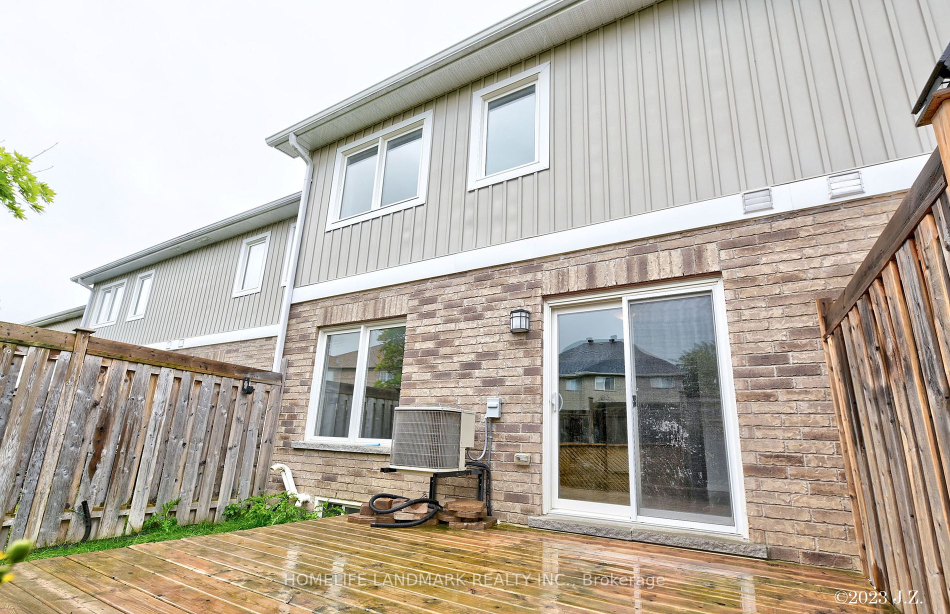 75 Prince William Way E, #34