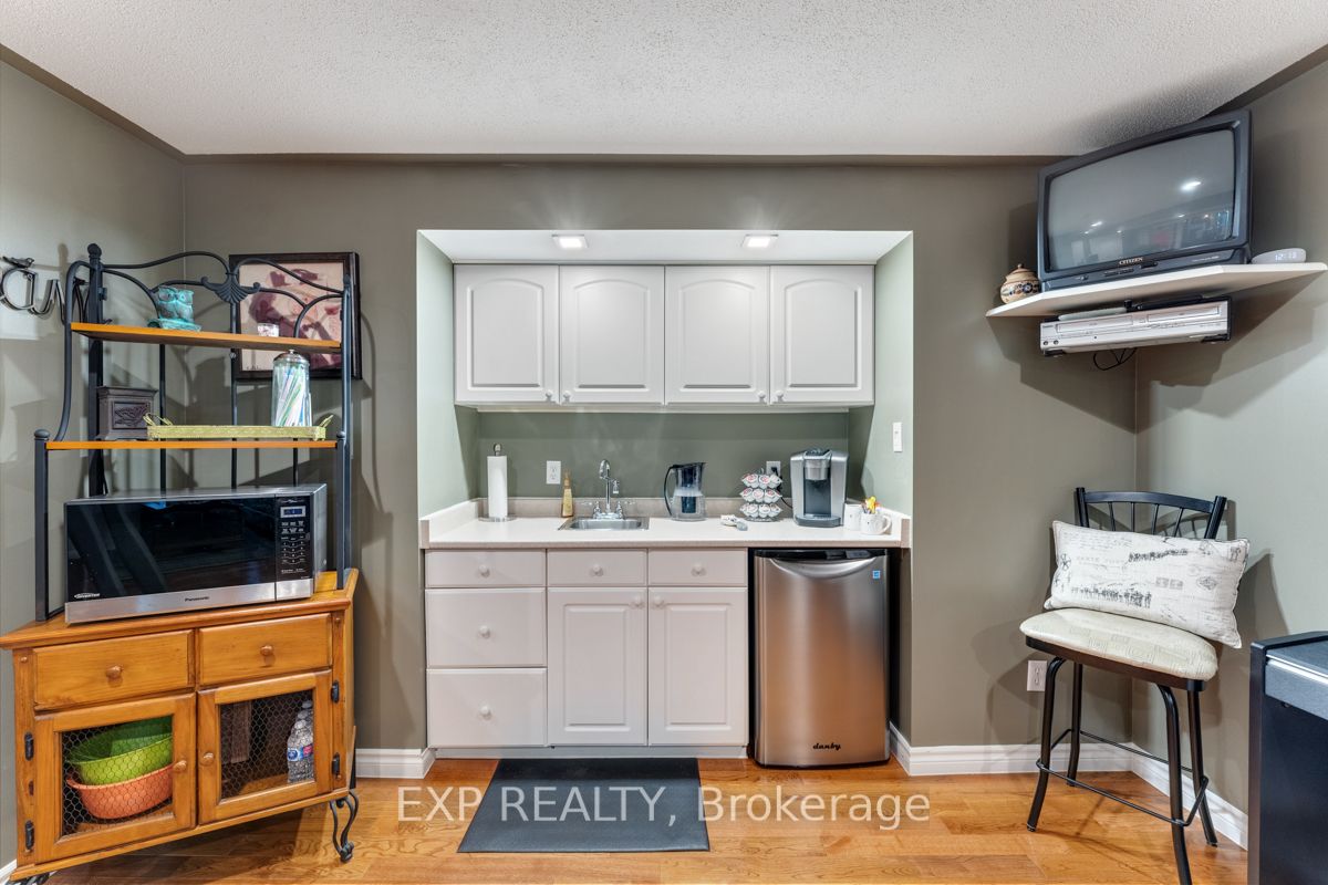 84 Kingsridge Rd
