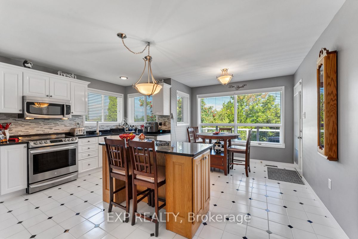 84 Kingsridge Rd