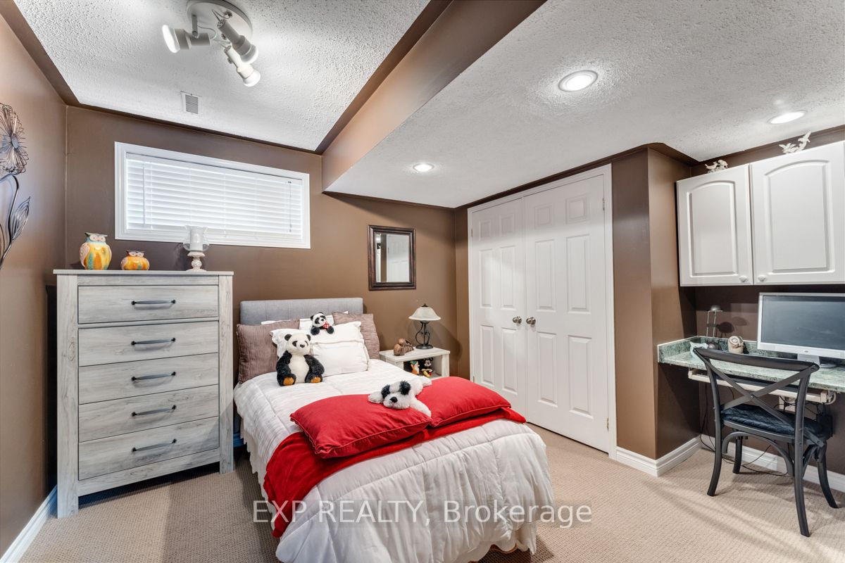 84 Kingsridge Rd