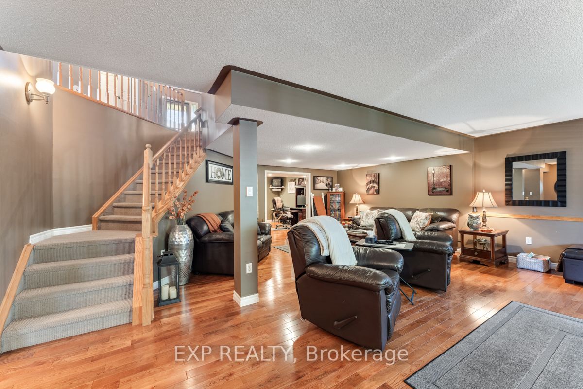 84 Kingsridge Rd