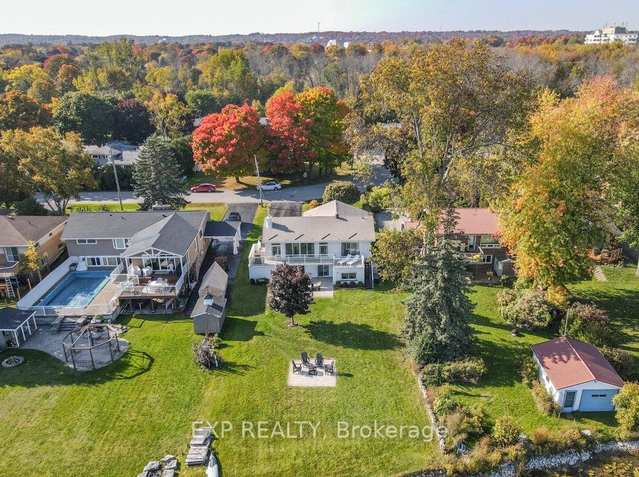 363 Macisaac Dr