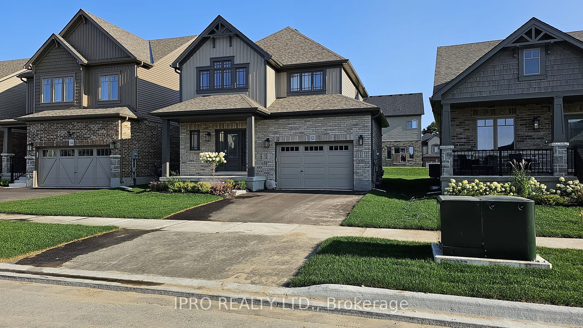 12 Mitchell Ave