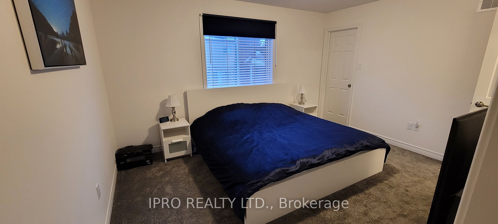 12 Mitchell Ave