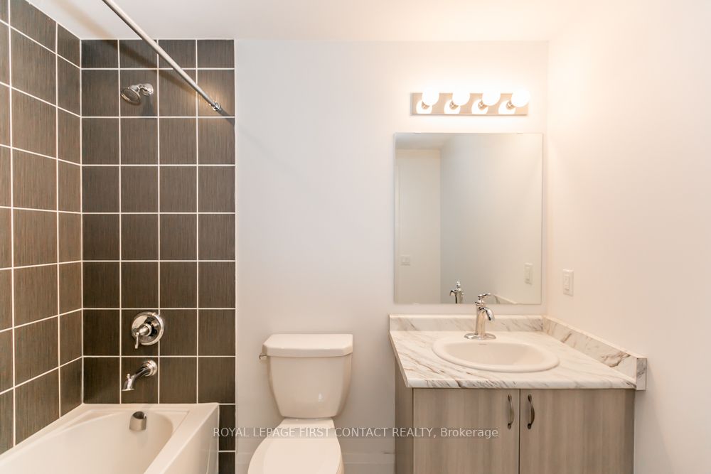 5 Greenwich St, #210