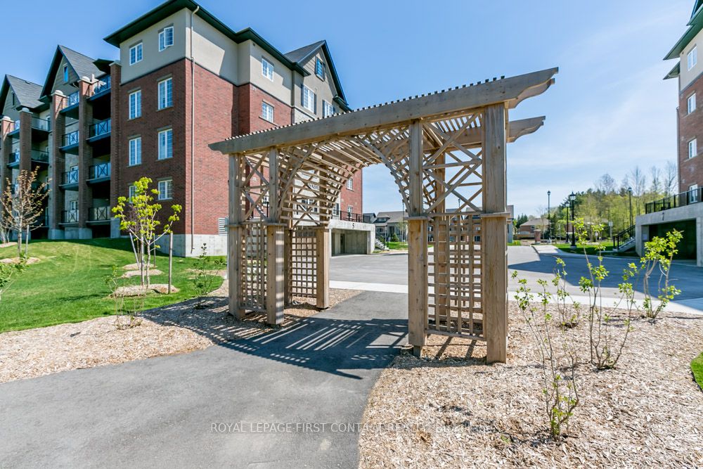 5 Greenwich St, #210