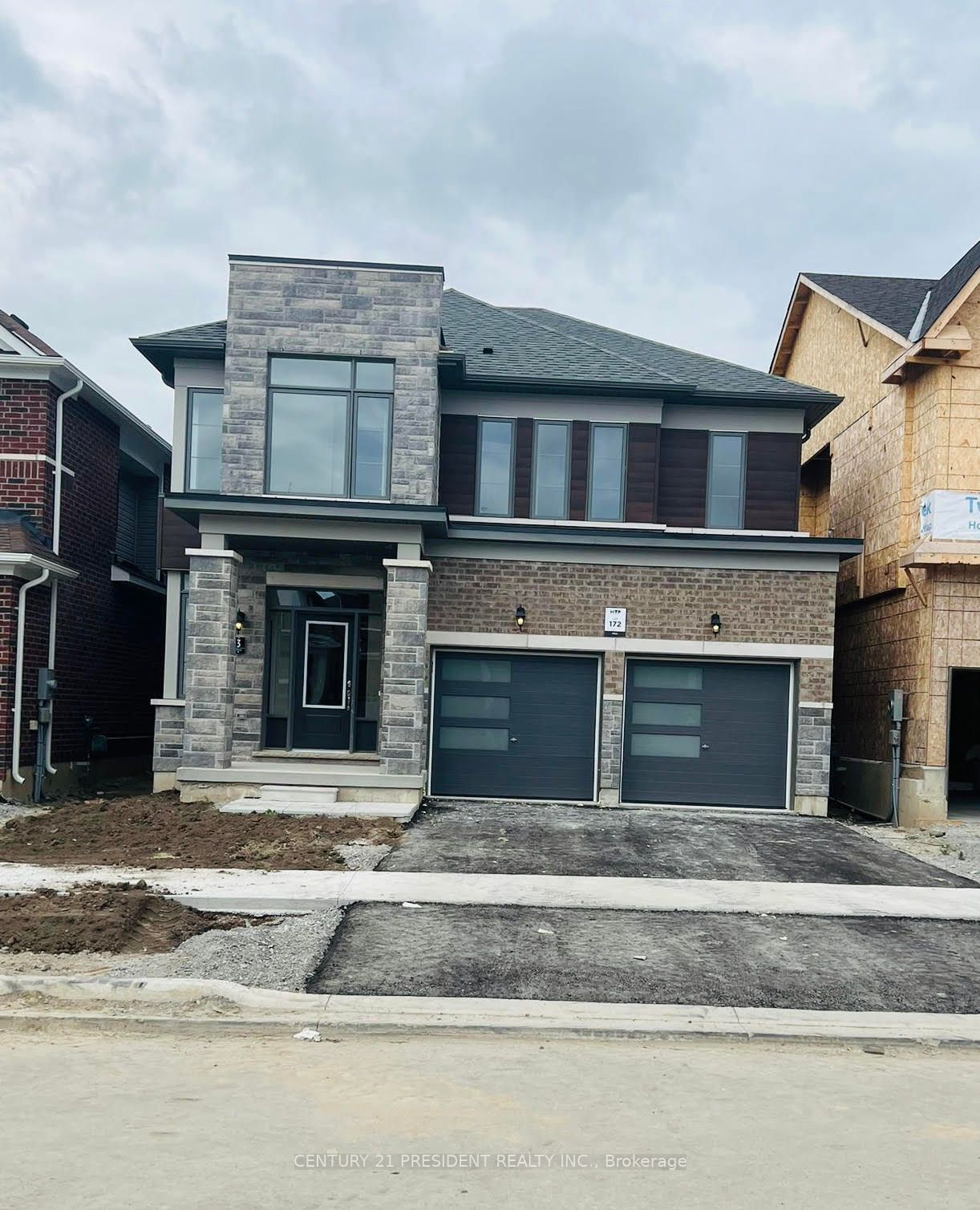 3 Ludlow Dr