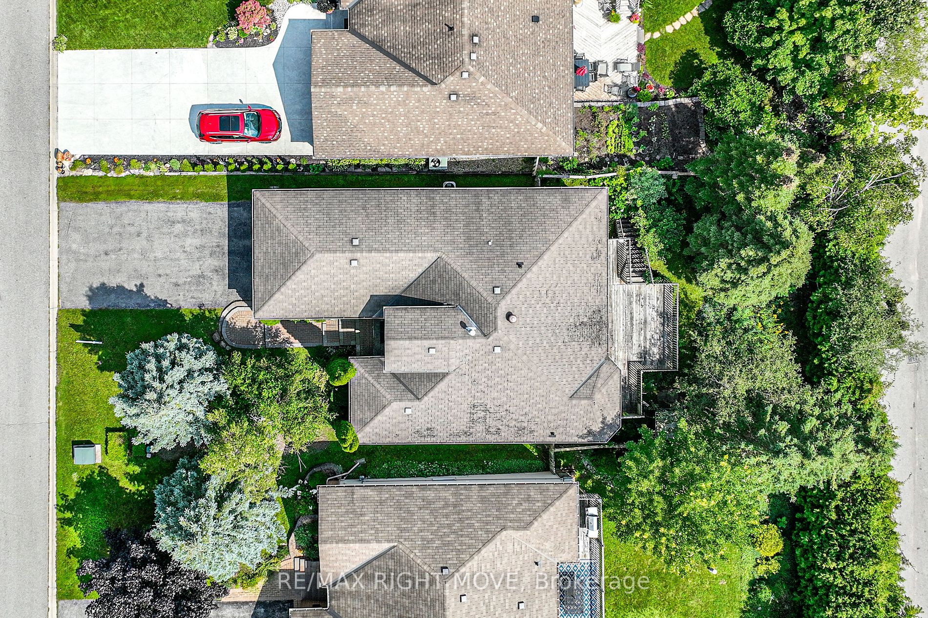 31 Frontier Ave