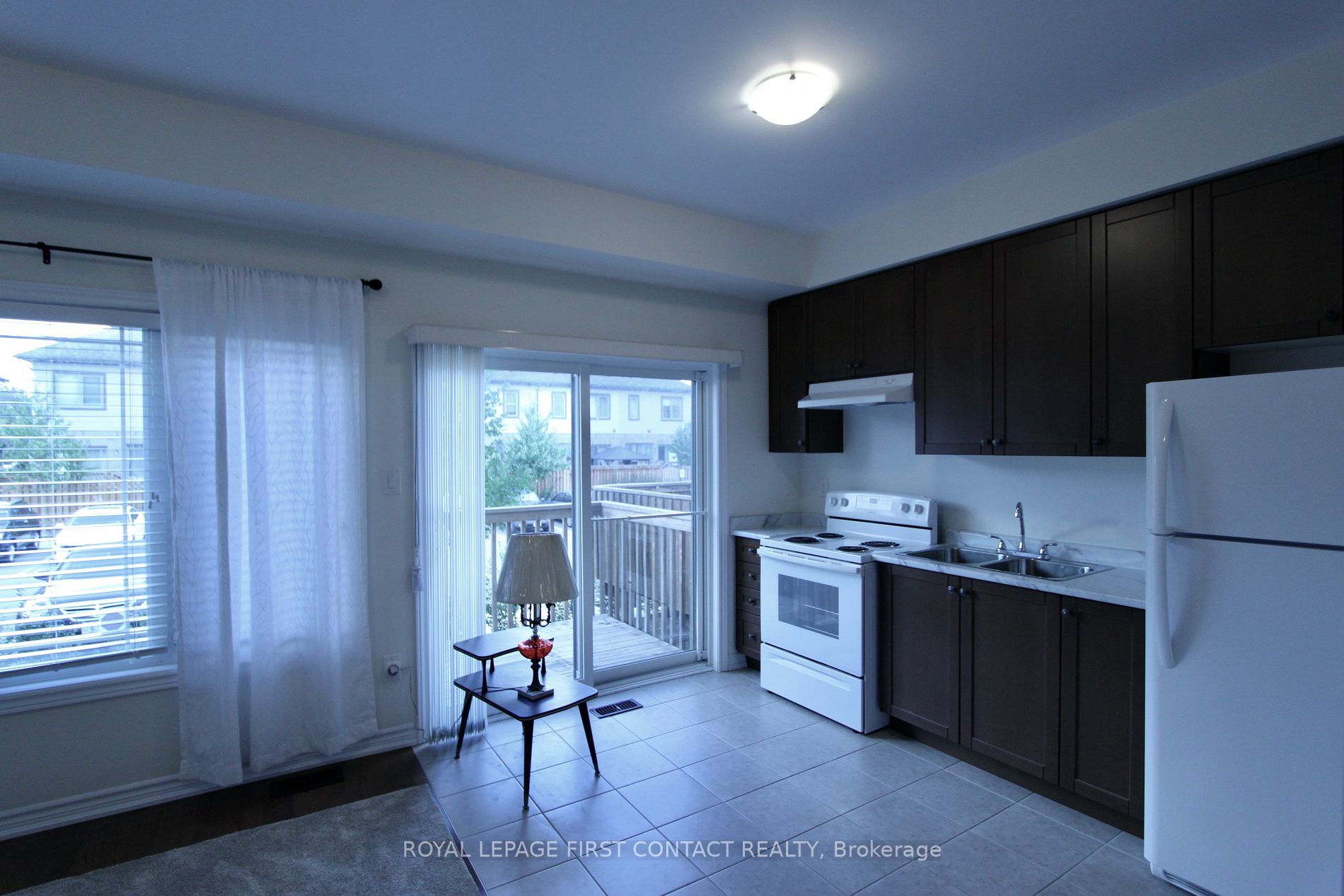 12 Deneb St
