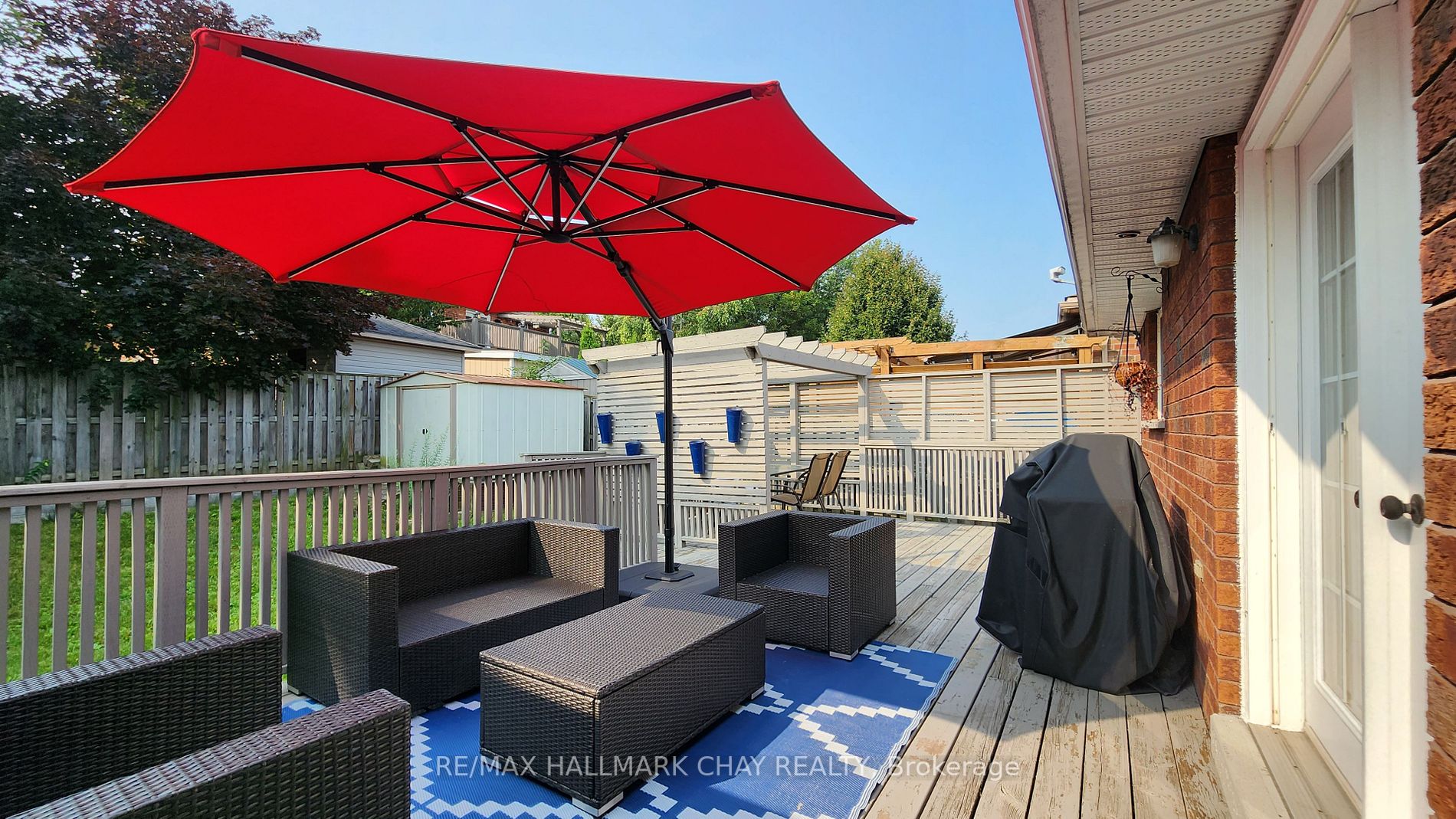 25 Forest Dale Dr