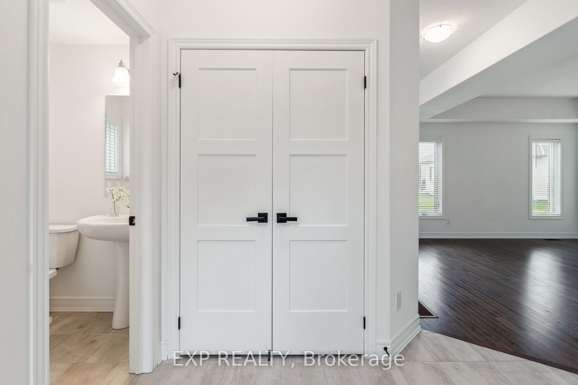 113 Plewes Dr