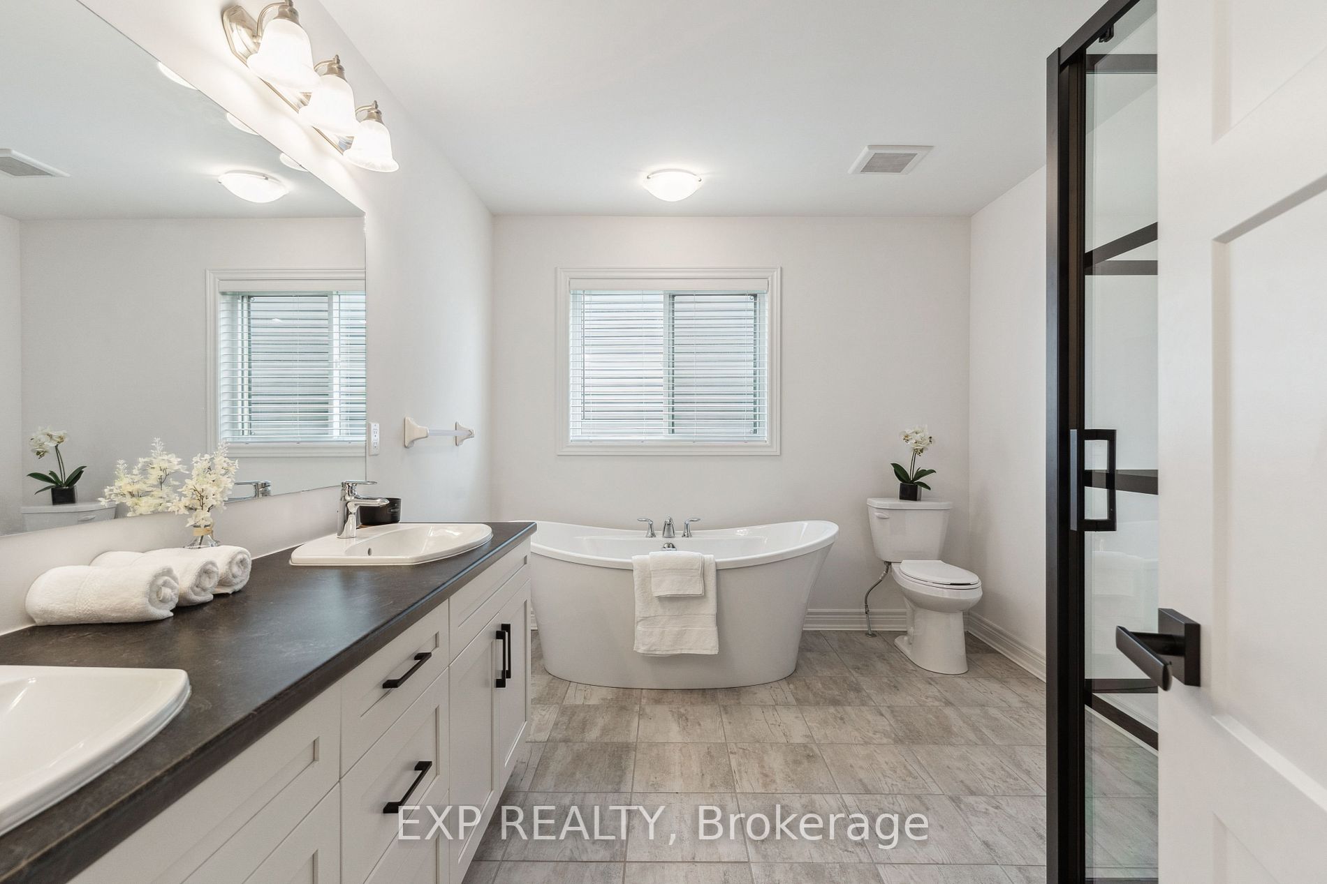113 Plewes Dr