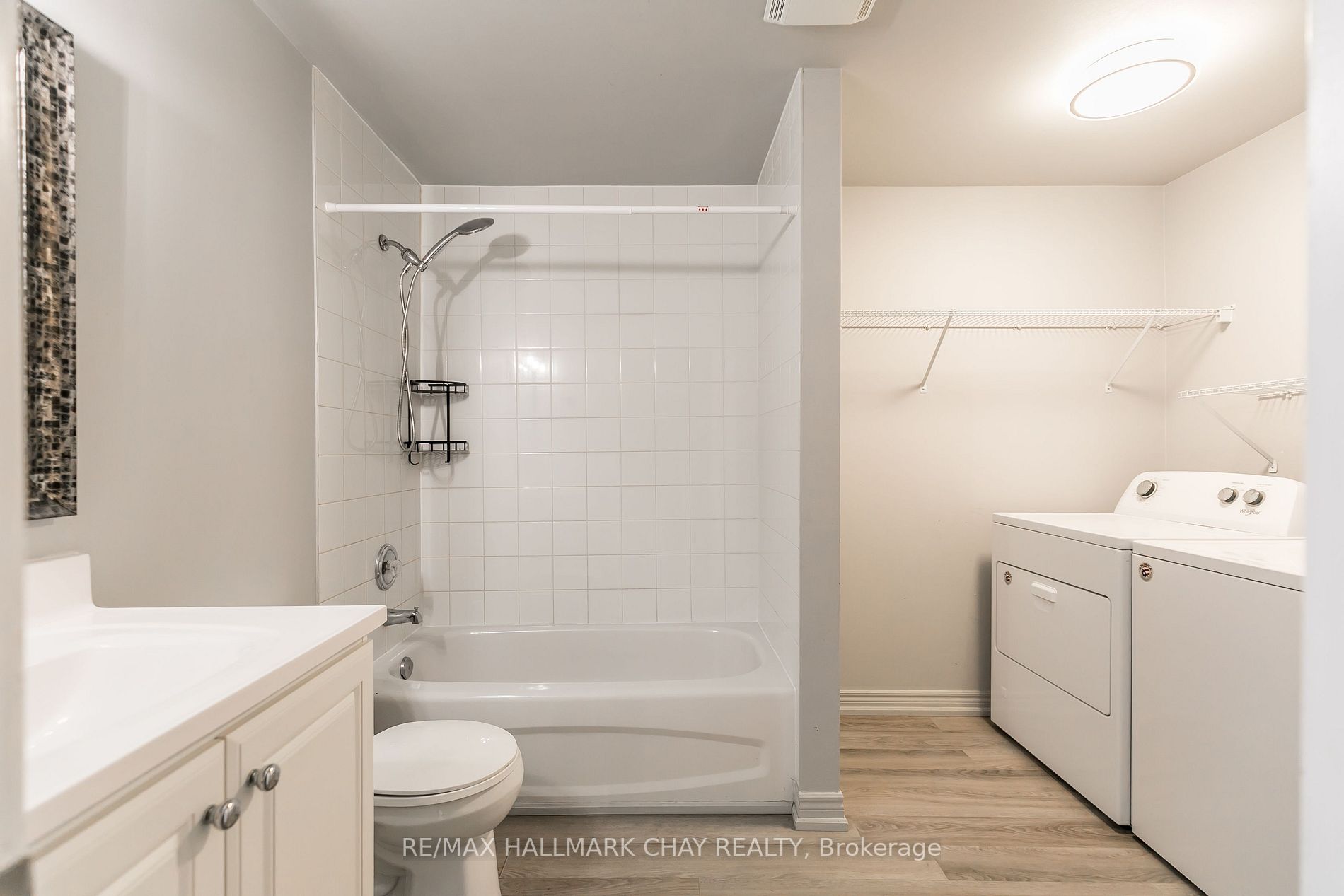 121 Big Bay Point Rd, #Upper