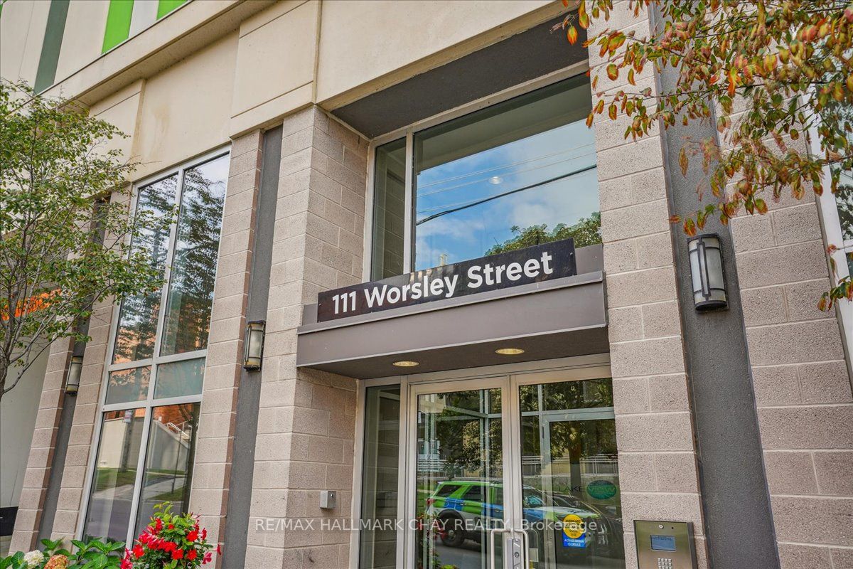 111 Worsley St, #Ph02