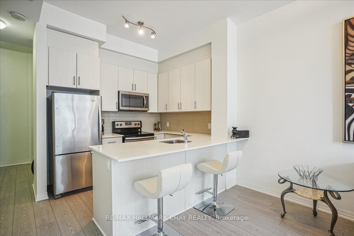 111 Worsley St, #Ph02