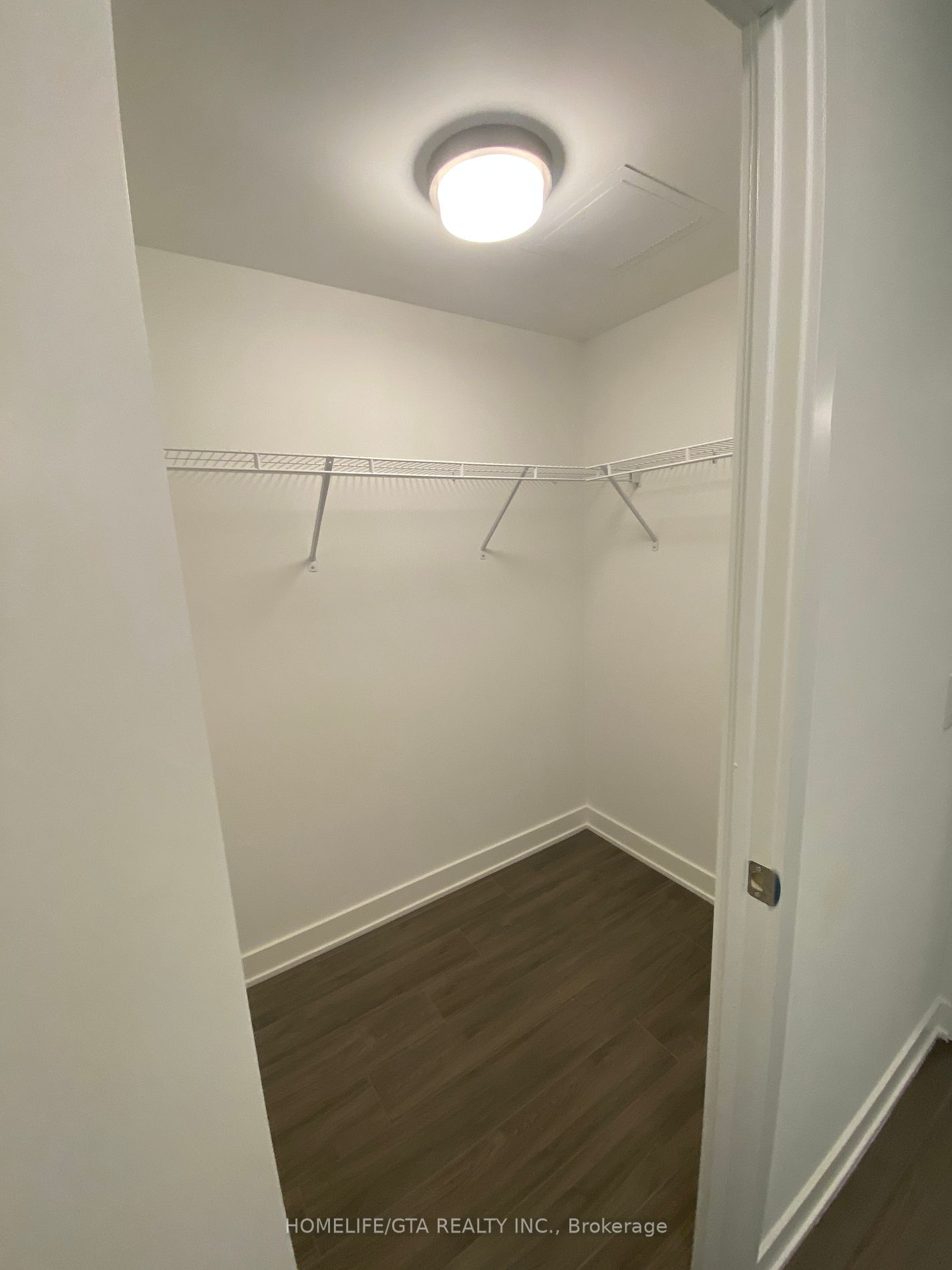681 Yonge Street, #229