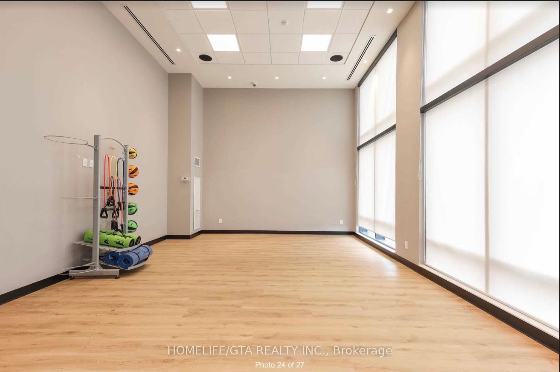 681 Yonge St, #229