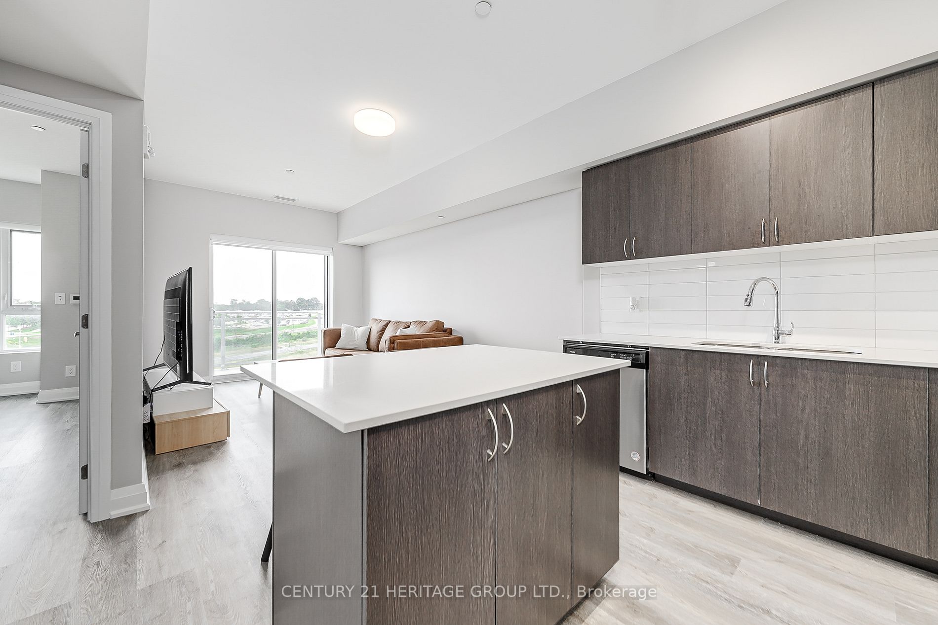 58 Lakeside Terr E, #1112
