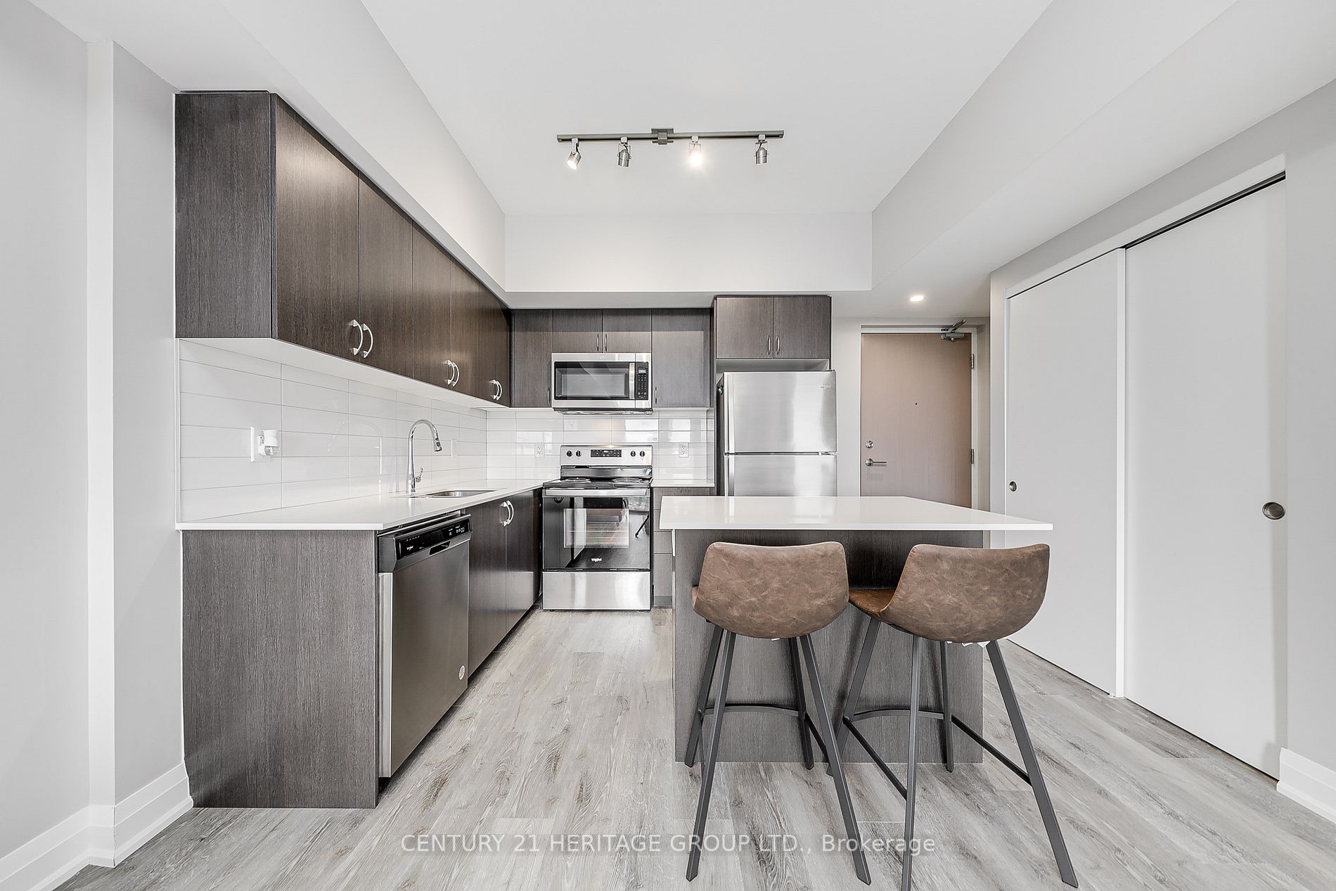 58 Lakeside Terr E, #1112