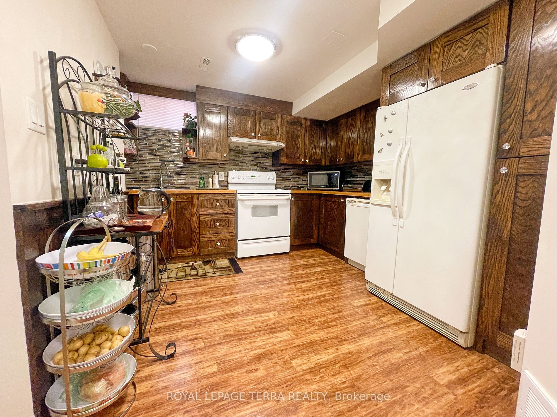 274 Edgehill Dr S