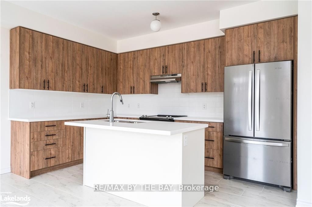 24 Simona Ave