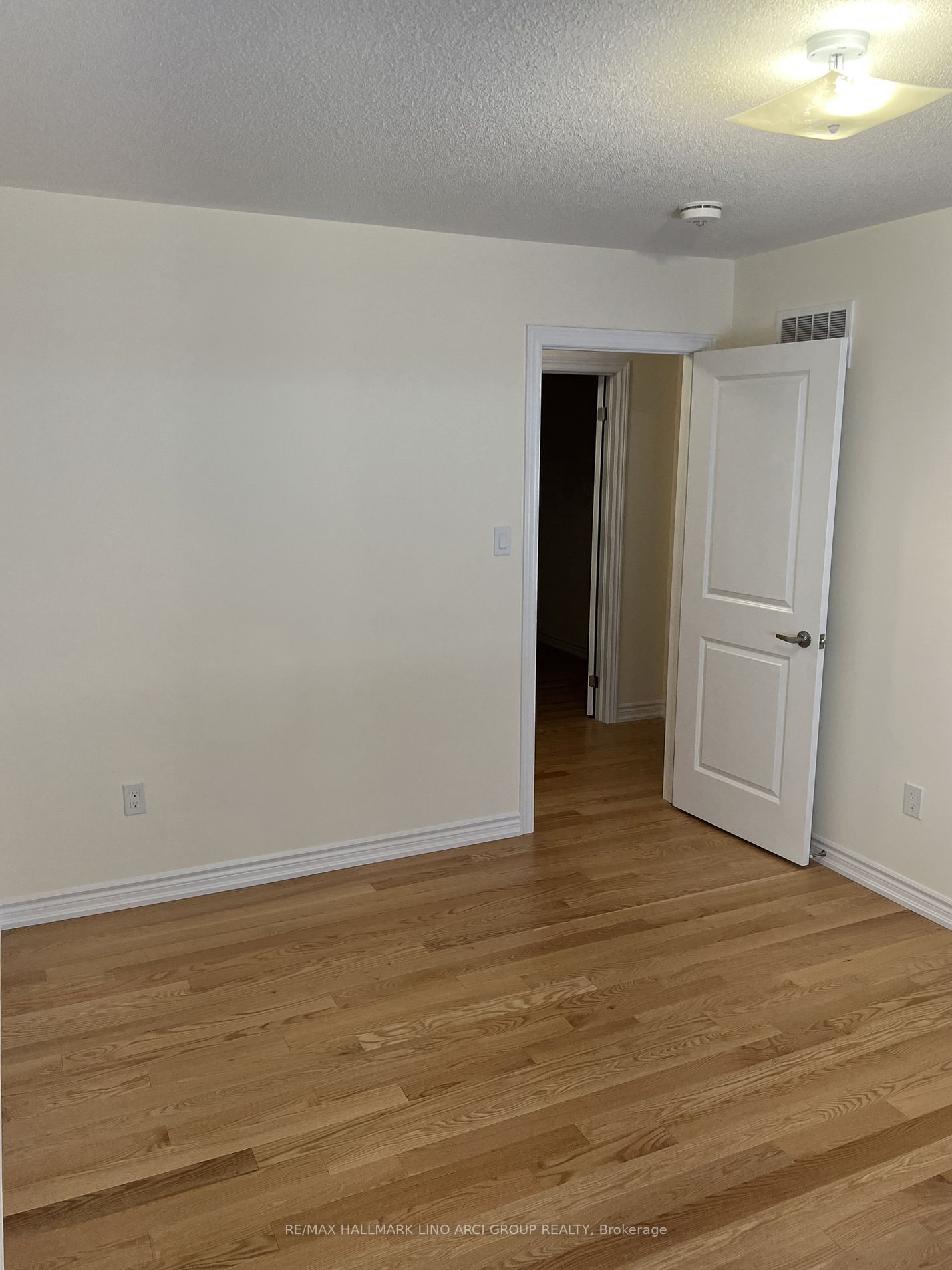 4 Bannister Rd