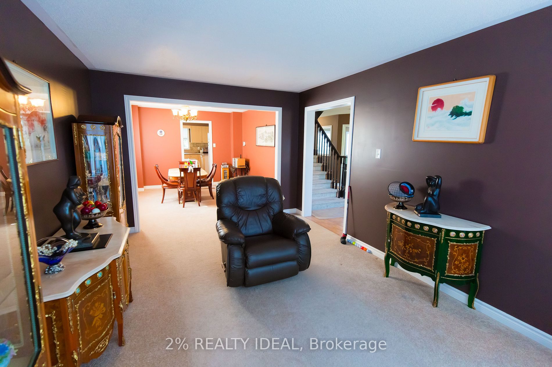 82 Sproule Dr