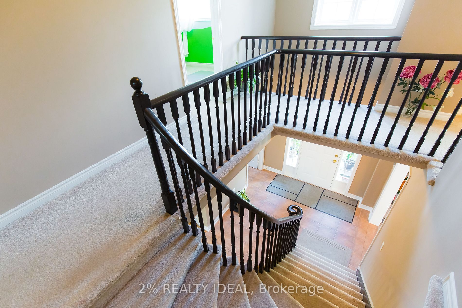 82 Sproule Dr