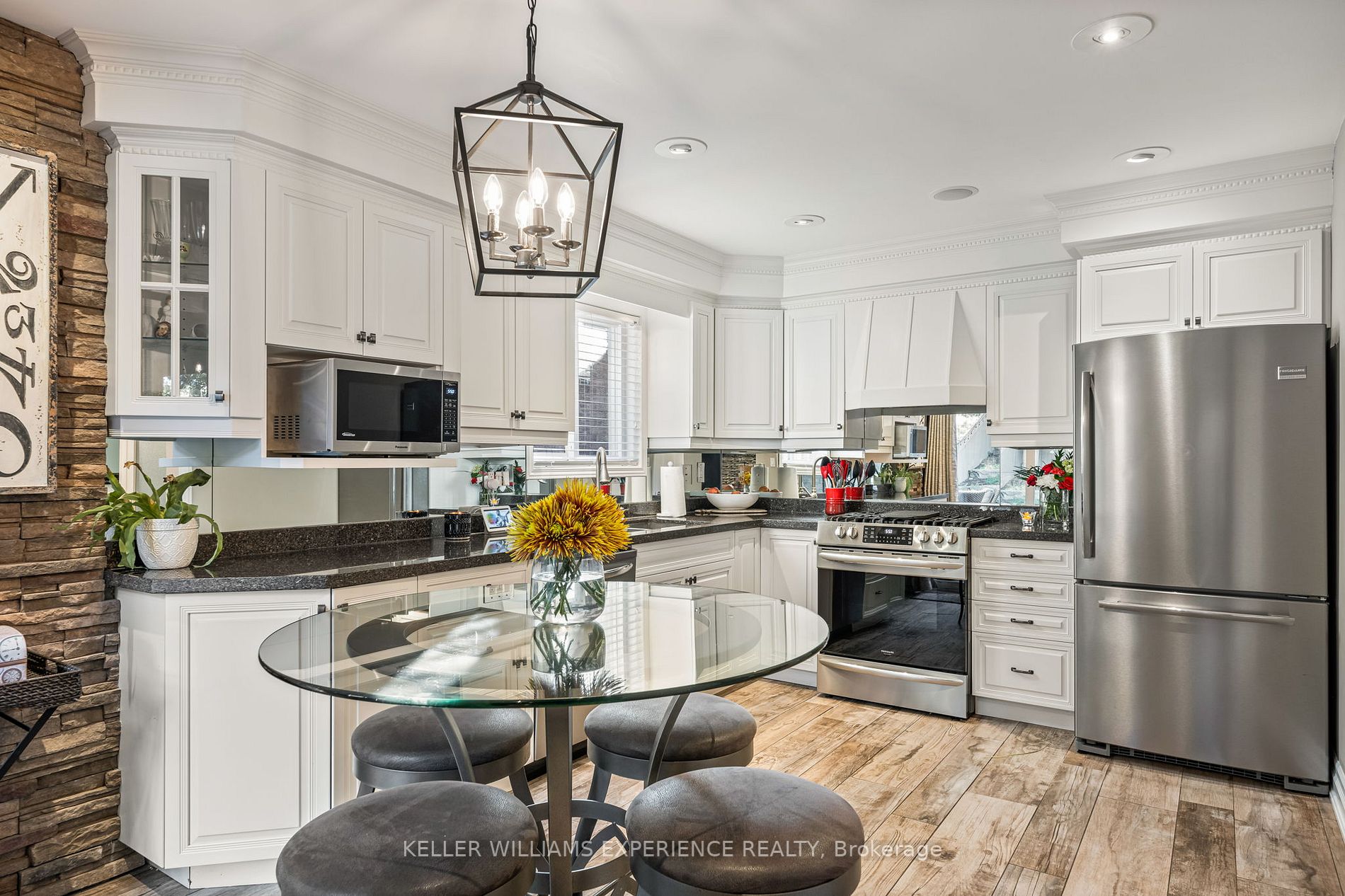 15 Cityview Circ