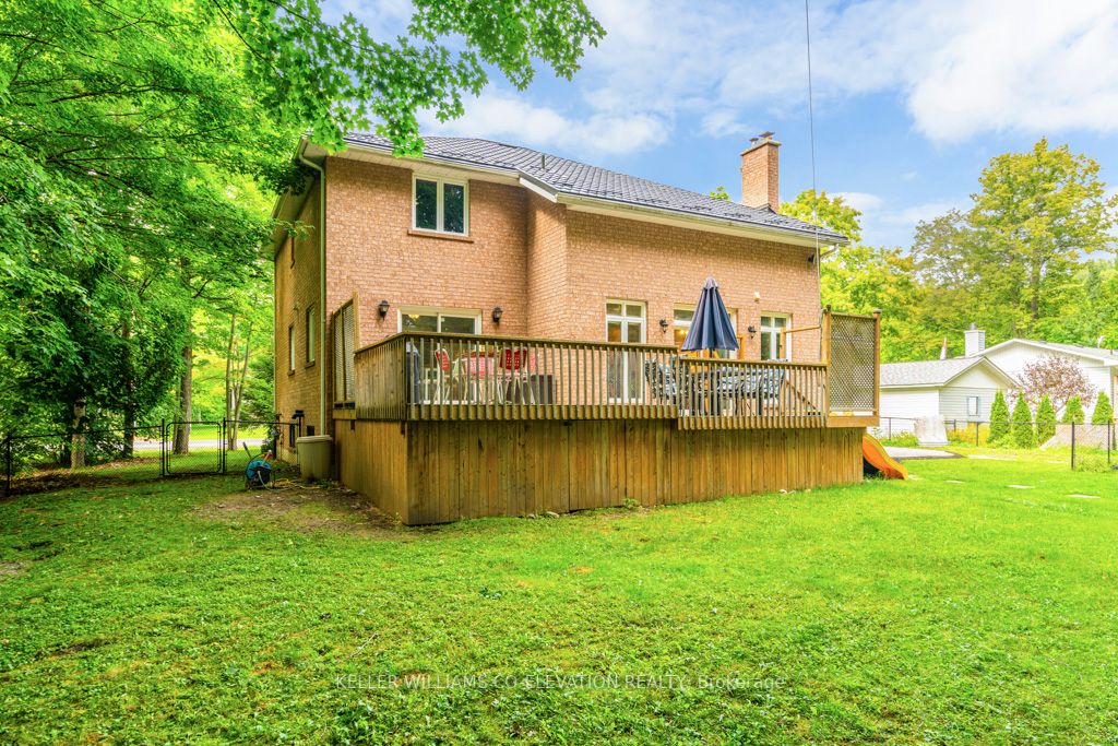 128 Tall Pines Dr