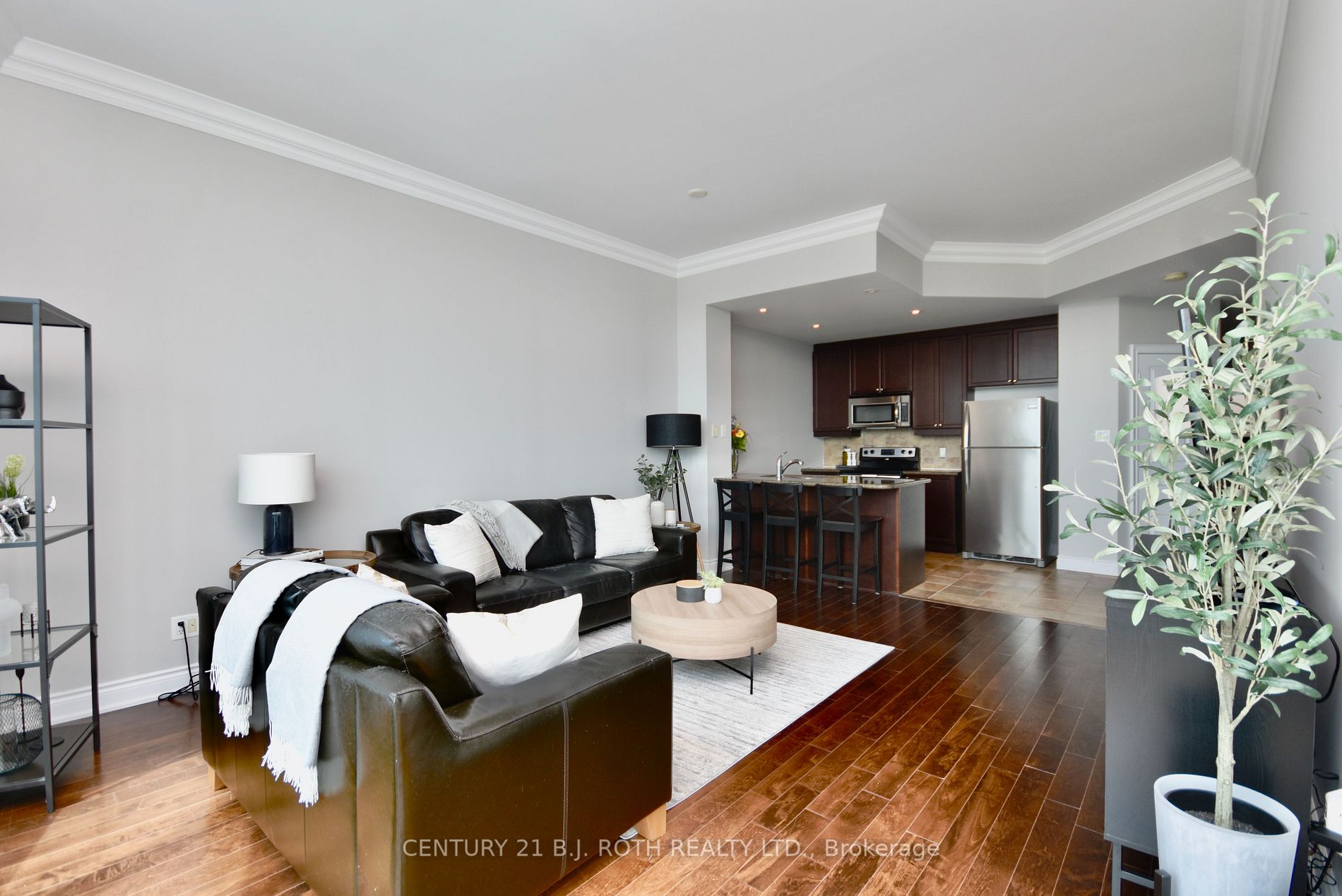 37 Ellen St, #Ph11
