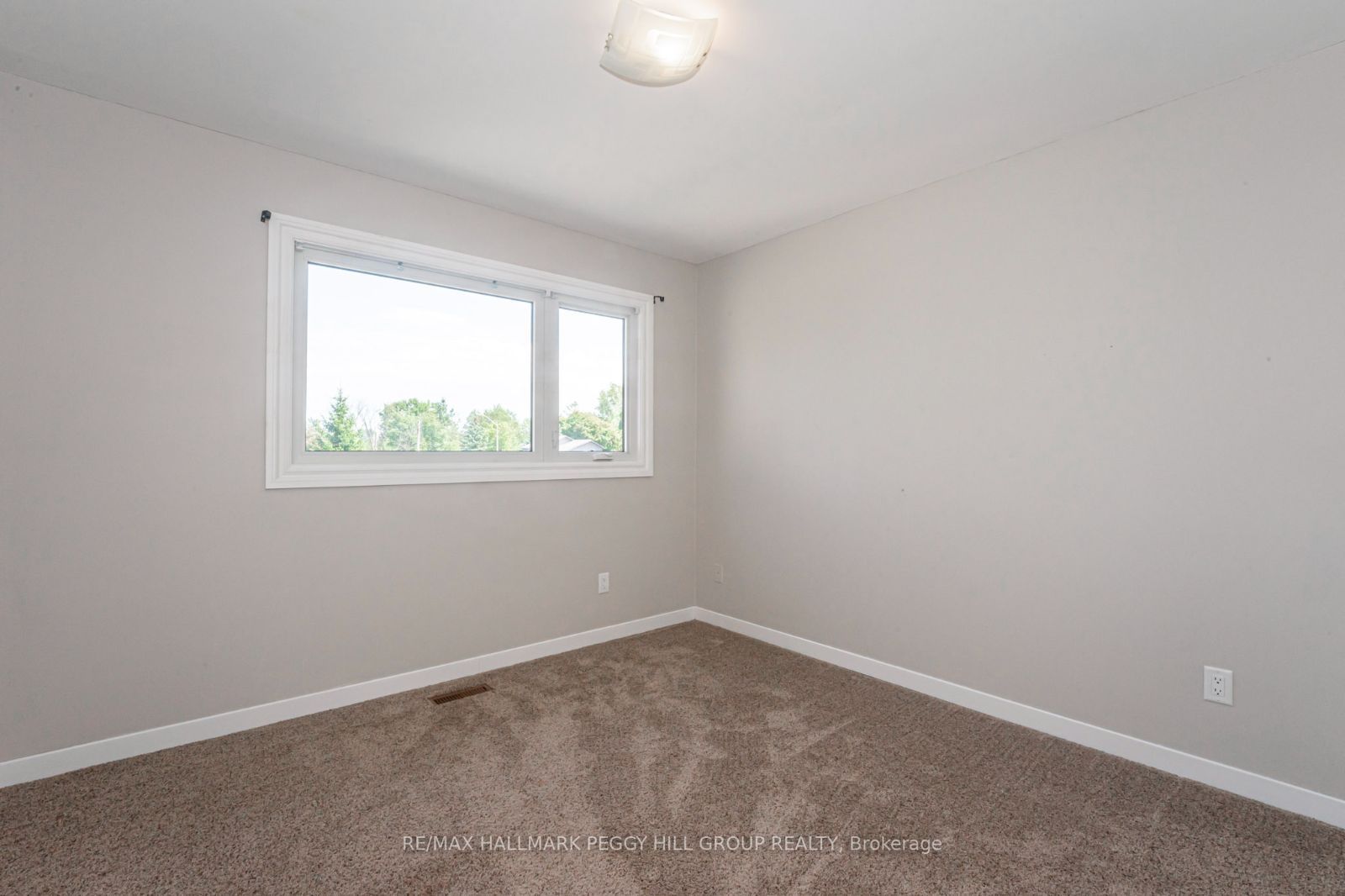 126 Garden Dr