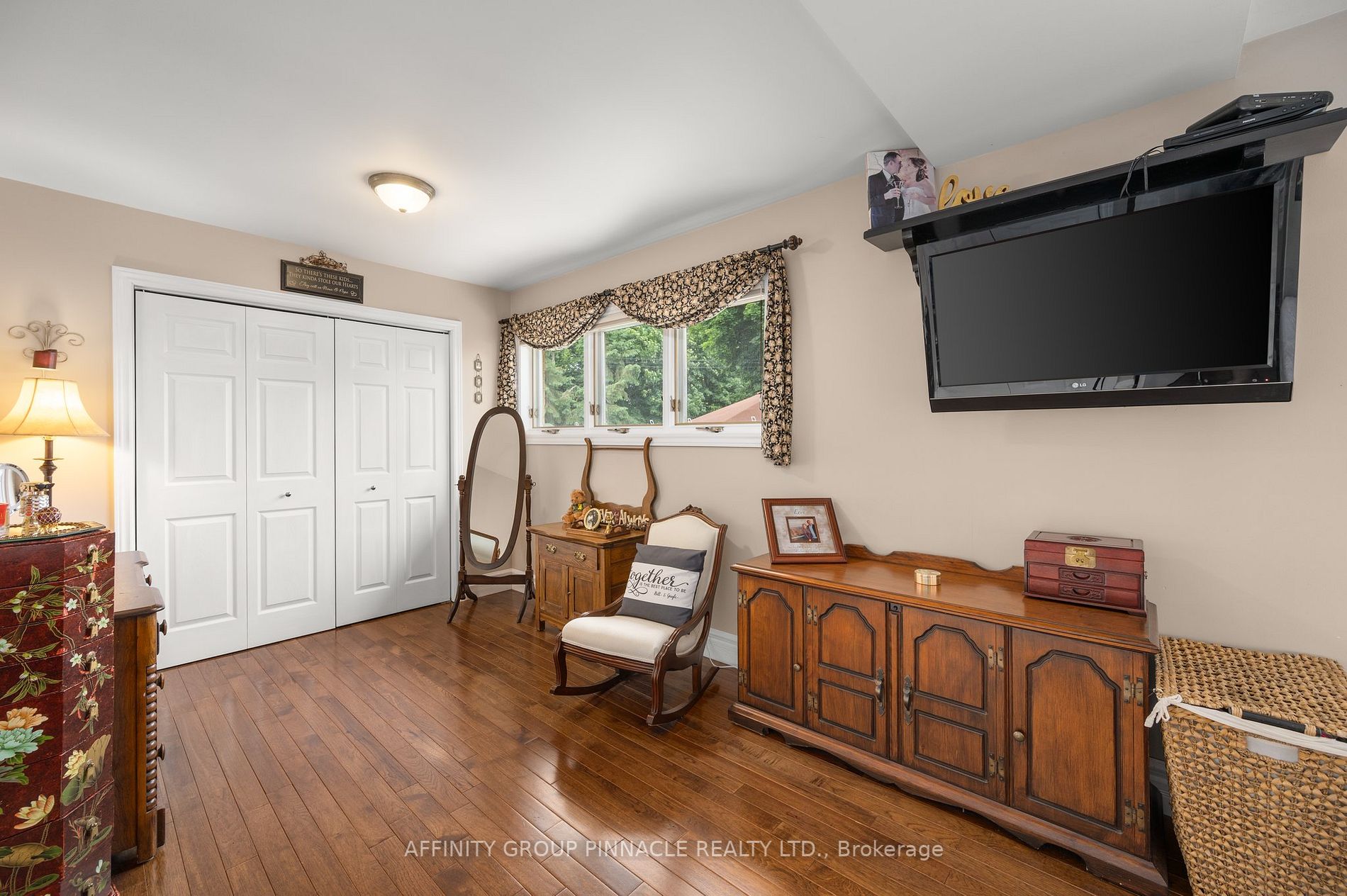 59 Oakley Park Sq