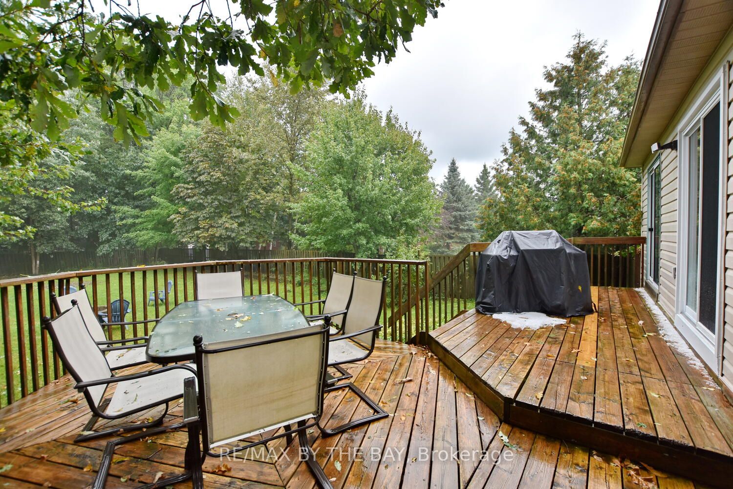 83 Royal Beech Dr