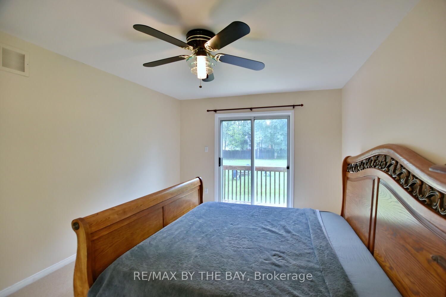 83 Royal Beech Dr