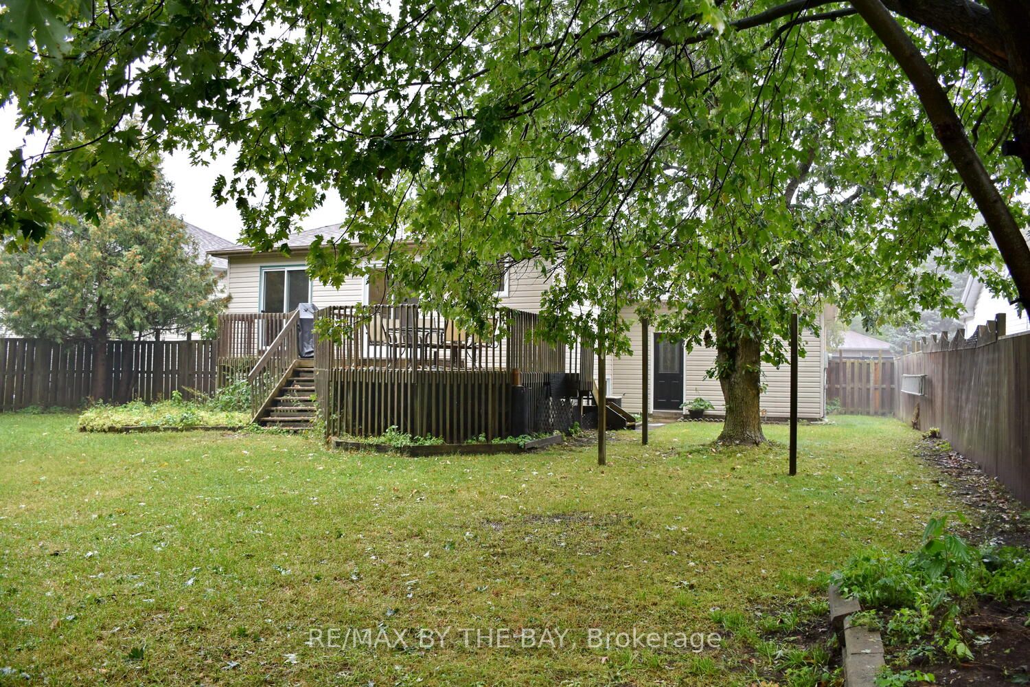 83 Royal Beech Dr