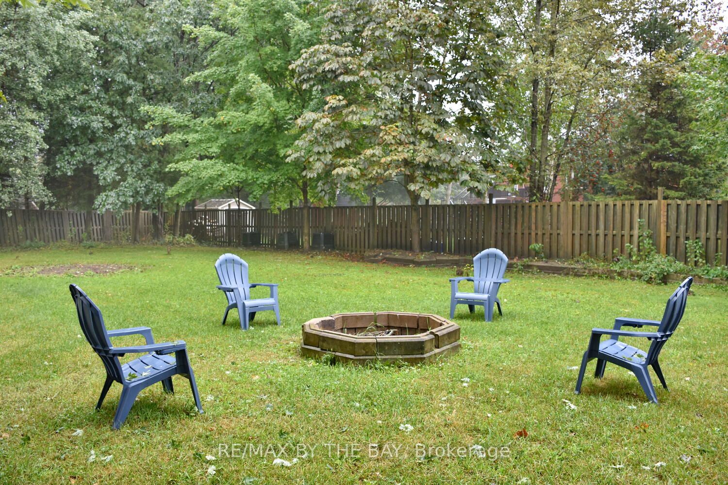 83 Royal Beech Dr