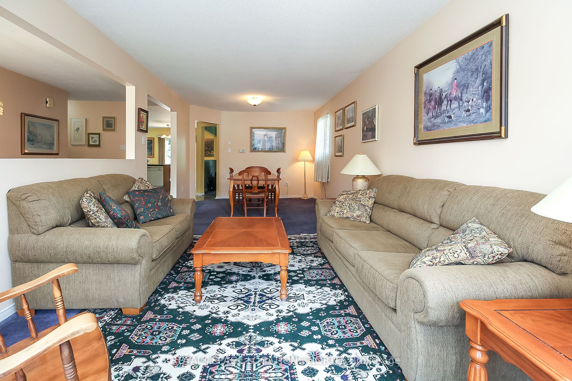 93 Silver Birch Ave