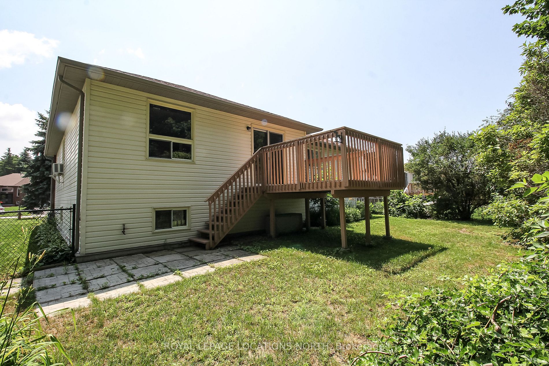 93 Silver Birch Ave