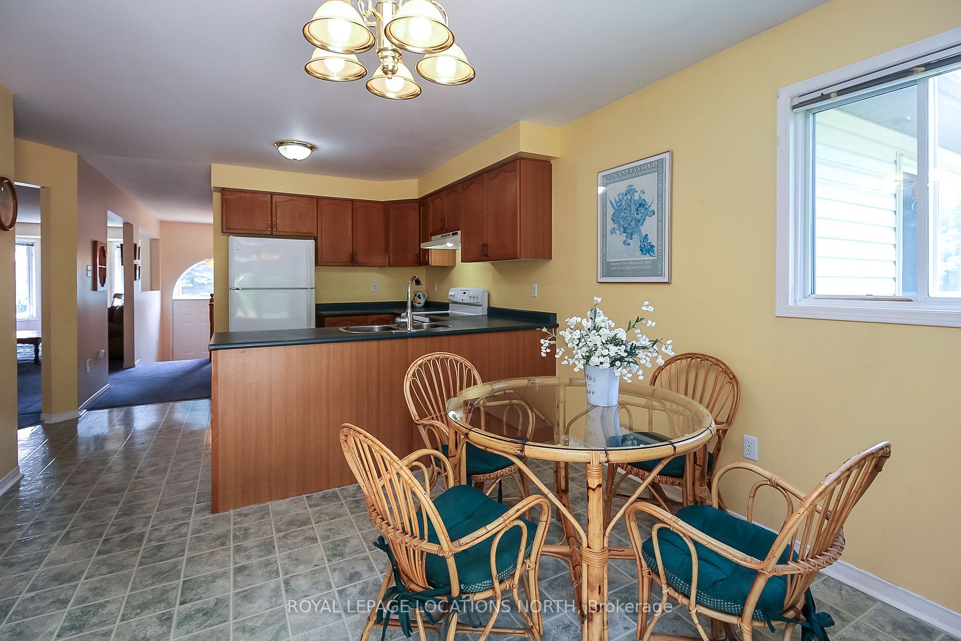 93 Silver Birch Ave