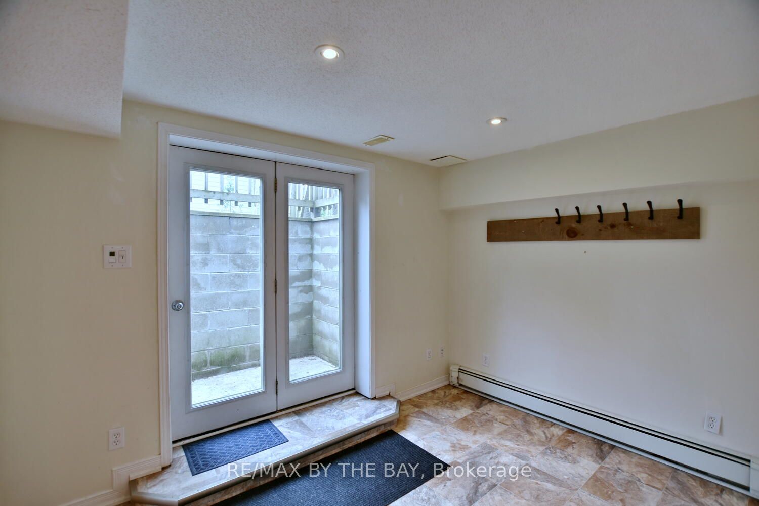 138 Evergreen Ave