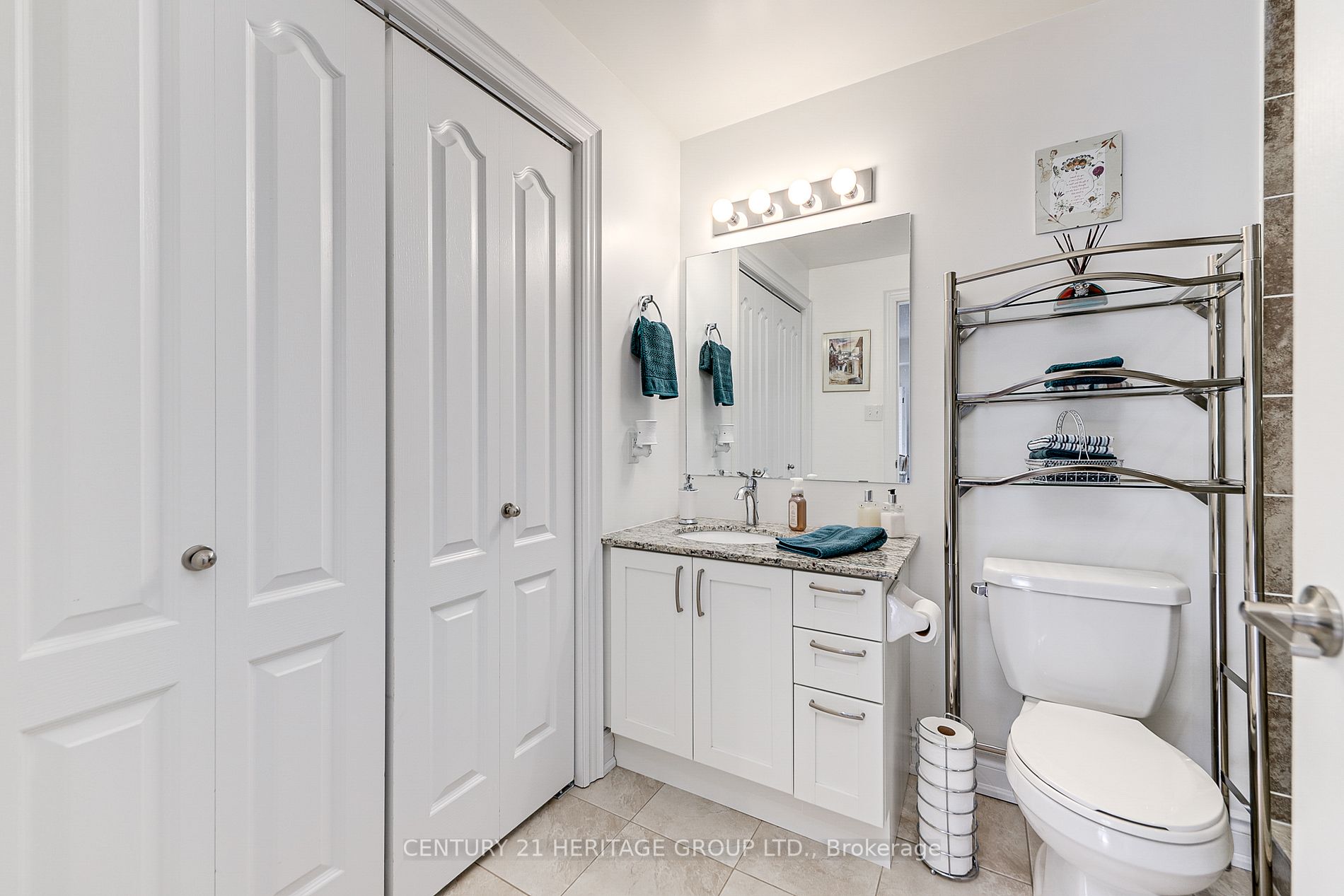 40 Ferndale Dr S, #111