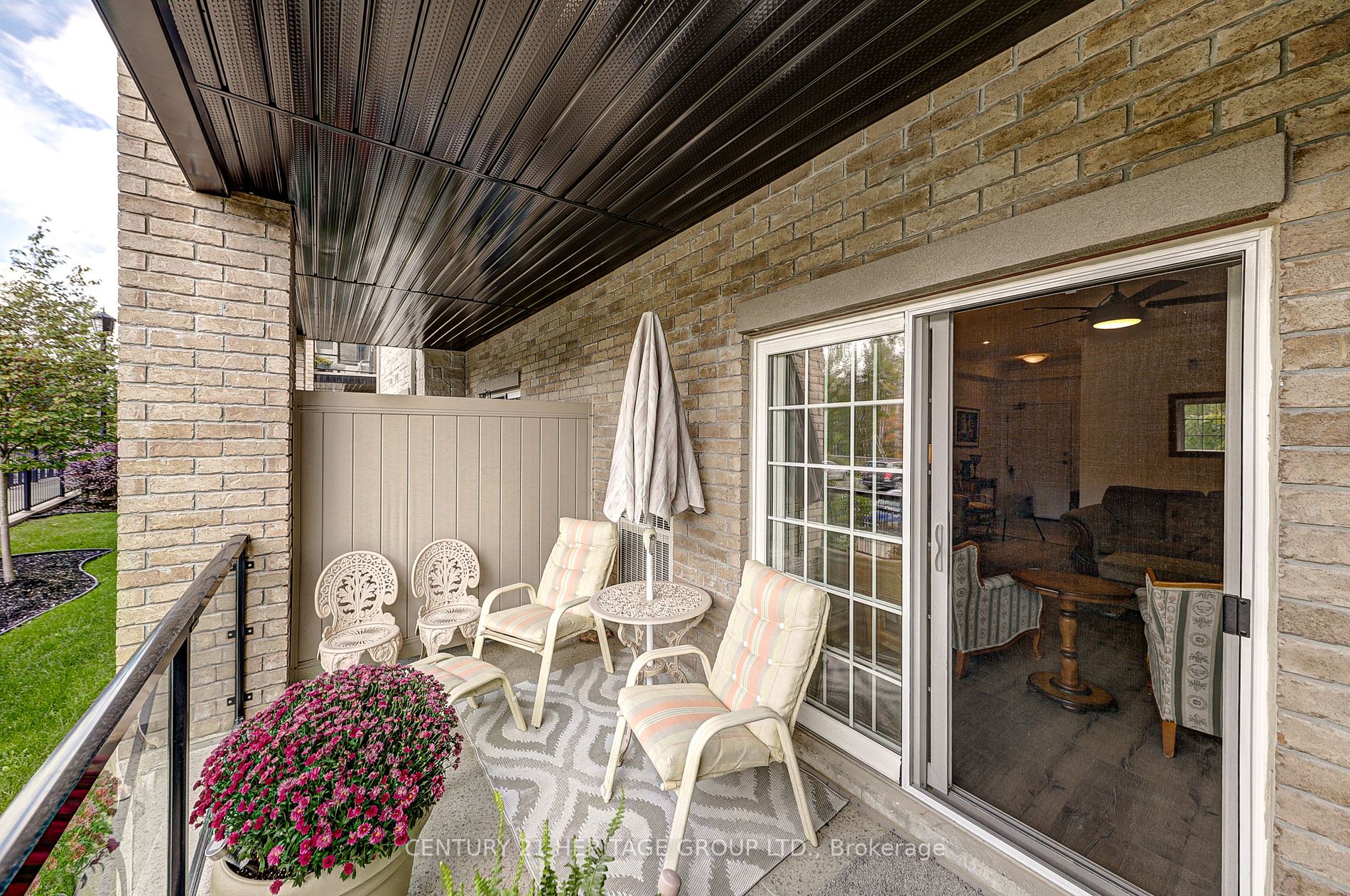 40 Ferndale Dr S, #111