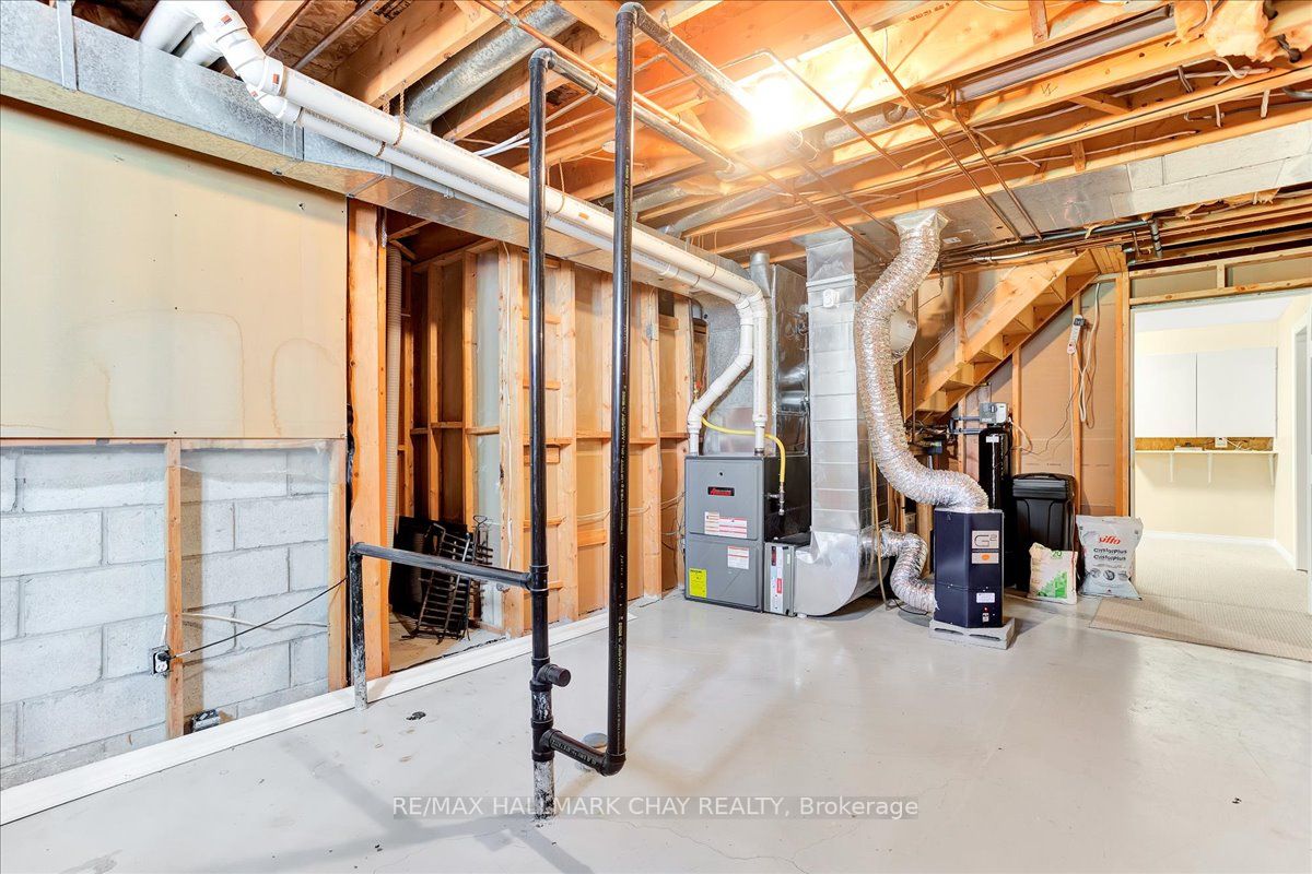 23 Thackeray Cres