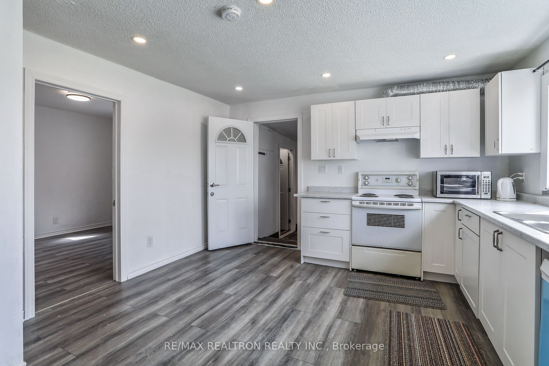 5742 County Rd 90 Rd